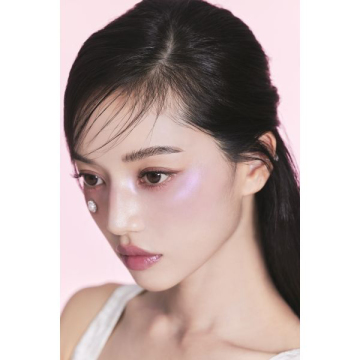 パウダー ブラッシュ ブルーム 04