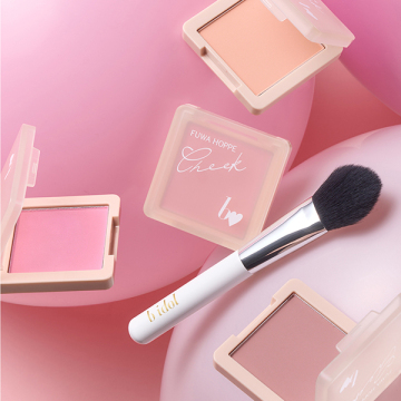 ほっぺ達人ブラシ 02