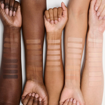 スタジオ フィックス フルイッド 03