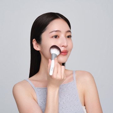 パウダーブラシ 02