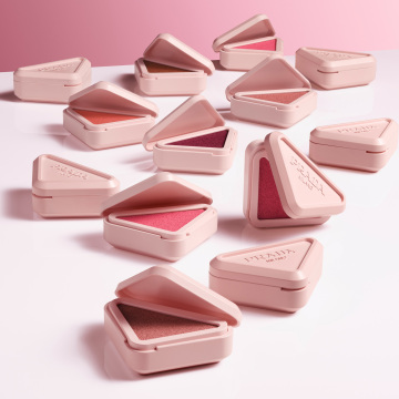 プラダ タッチ 04