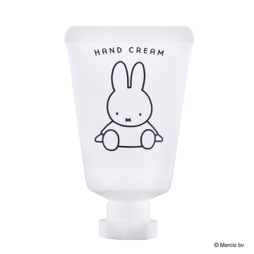 ミッフィーハンドケアセット 04