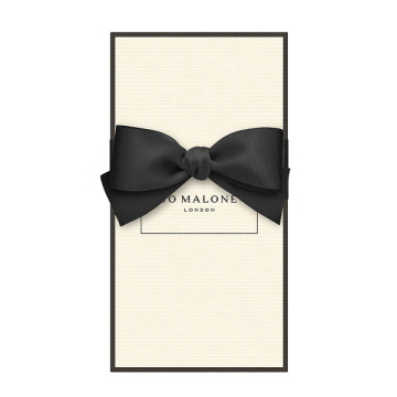 ラベンダー & ホワイト シダー リネン スプレー 03