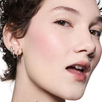 スキンフィニッシュ カラーストラック ブラッシュ 03