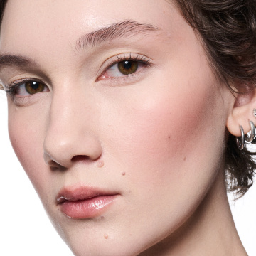 スキンフィニッシュ カラーストラック ブラッシュ 03