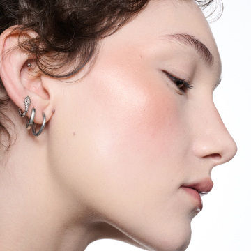 スキンフィニッシュ カラーストラック ブラッシュ 03