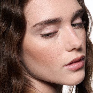 スキンフィニッシュ カラーストラック ブラッシュ 03