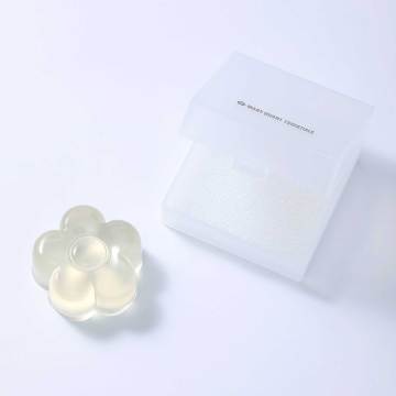 エッセンシャルズ ソープ ケース 03