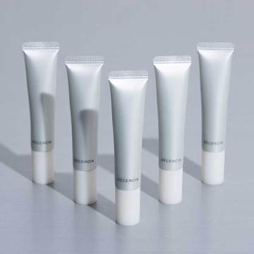 【入荷次第販売開始】ヒアロブーストアイクリーム 02