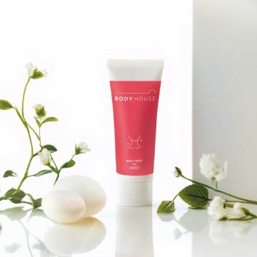 Neck Cream 02