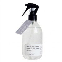Deodorant Room Spray / 本体 / 280mL / ひと吹きで心地よい香りが空間いっぱいに広がります。 / Deep blue